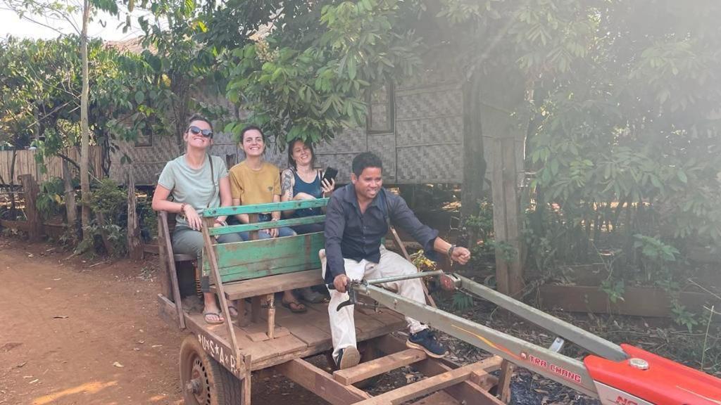 Somphone Homestay Breakfast And Dinner Included Muang Thateng Екстер'єр фото